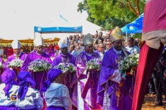 Fr-Damaseke-funeral-Likuni-Bishops-with-wreaths