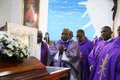 Fr-Damaseke-funeral-Likuni-Mons-Patrick-Thawale
