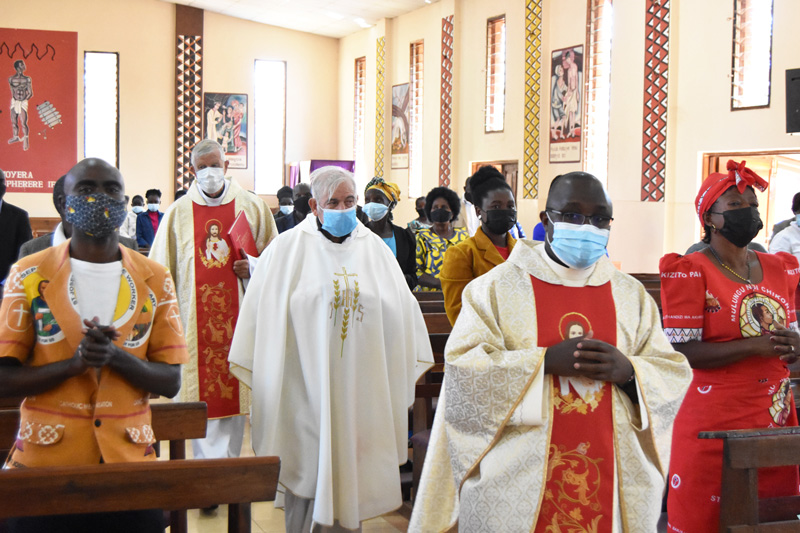 Priest procession at St Kizito Parish, Chigoneka