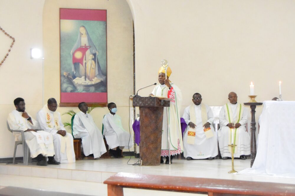 Bishop Vincent Mwakhwawa at Chigoneka Parish on St Patrick's Day