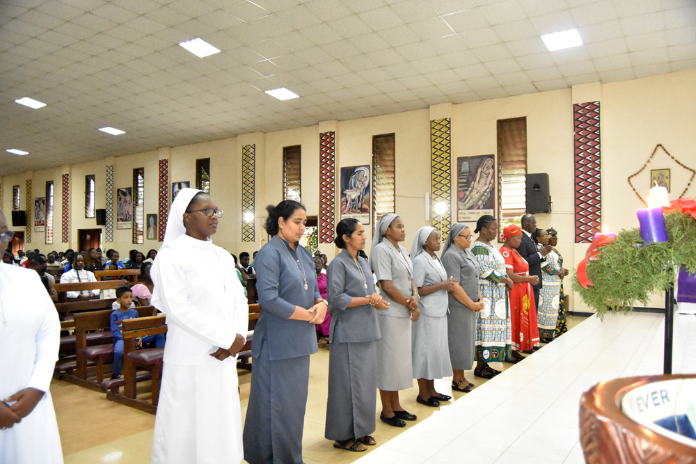 Commissioning of 14 Extraordinary Eucharistic Ministers at St Kizito Parish