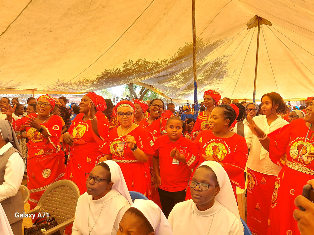 St Kizito Parish at opening Maria Mthandizi Parish priests house