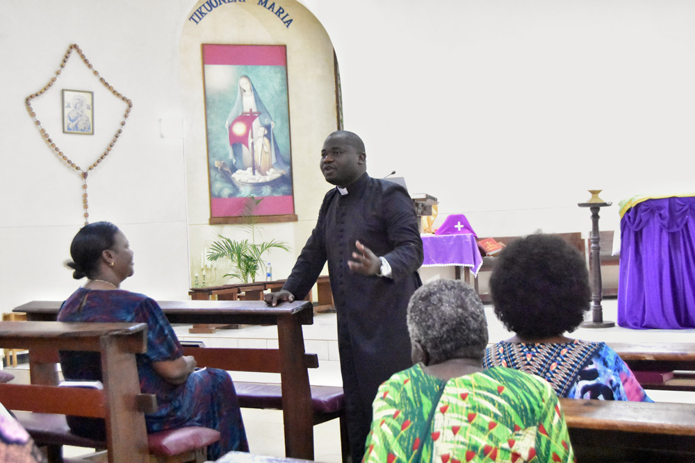 Fr John Kaliwamba leads lenten retreat at st kizito parish