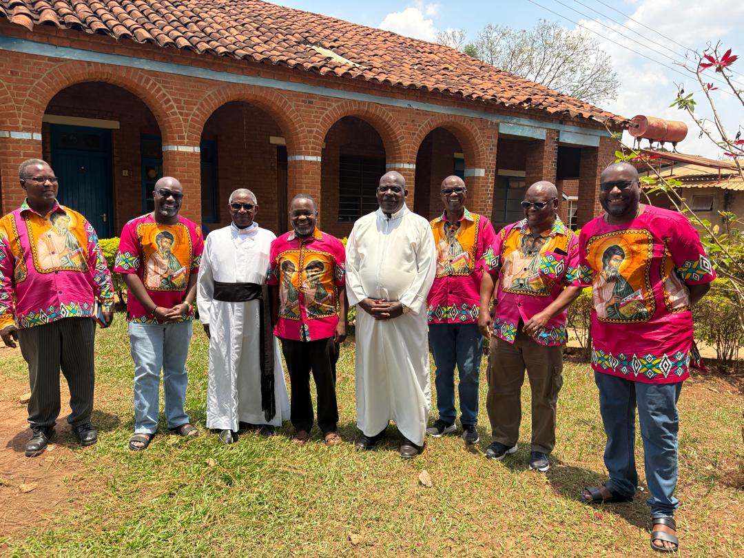 St Matthew Mphakati CMA members visit retired priests at Likuni